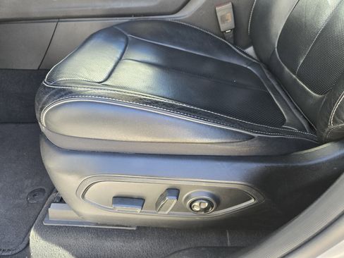 Used 2023 Jeep Grand Cherokee L Overland image 27