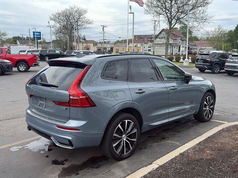 Used 2023 Volvo XC60 B5 Plus w/ Climate Package AWD/4WD image 4