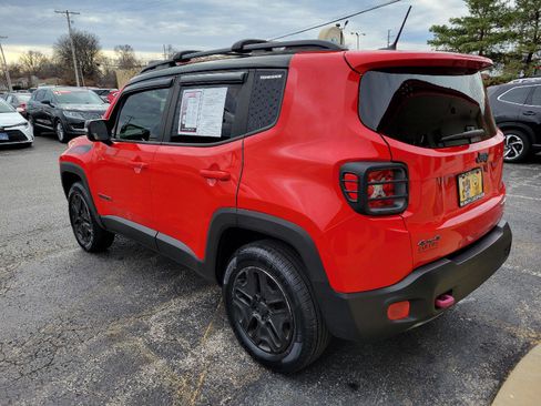 Used 2017 Jeep Renegade Trailhawk image 26