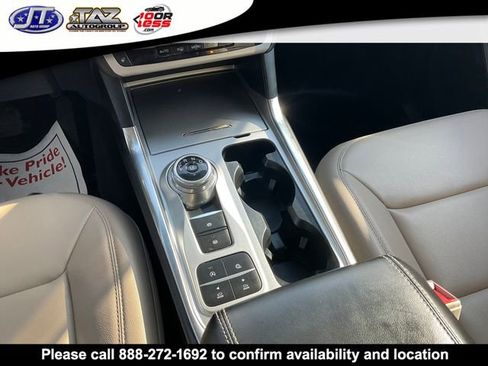 Used 2020 Ford Explorer XLT w/ Equipment Group 202A RWD image 16