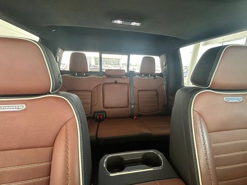 Used 2024 GMC Sierra 3500 Denali Ultimate AWD/4WD image 19