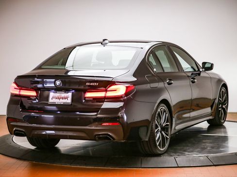 Used 2023 BMW 540i w/ M Sport Package RWD image 5