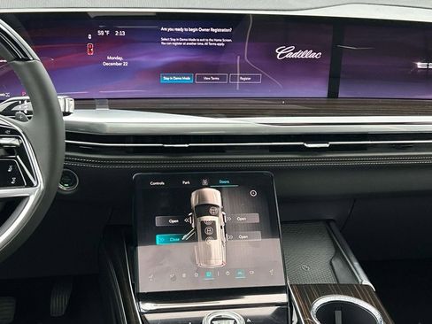 New 2026 Cadillac Escalade Luxury w/ Touring Package image 15