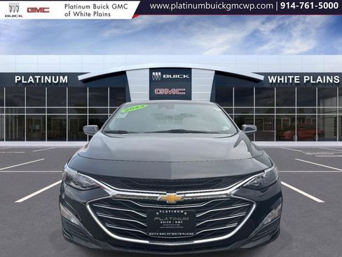 Used 2024 Chevrolet Malibu LT image 2