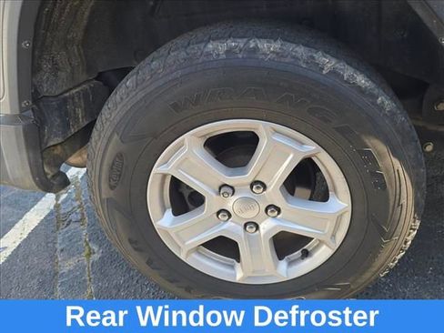 Used 2018 Jeep Wrangler Unlimited Sport S image 15