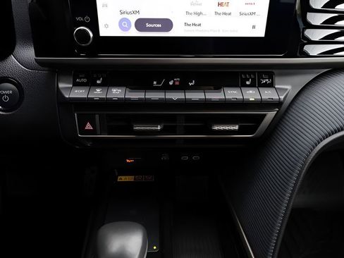 Certified 2025 Toyota Camry SE w/ Convenience Package FWD image 37