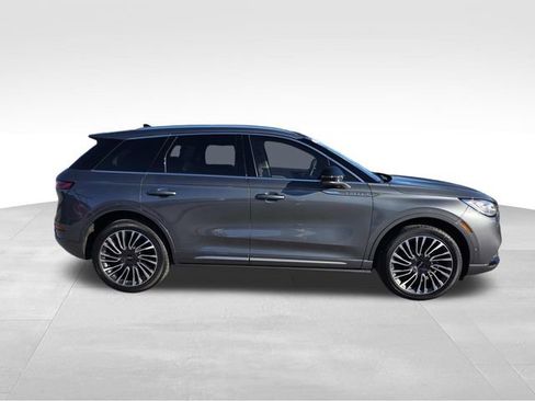 Certified 2022 Lincoln Corsair Reserve w/ Equipment Group 201A image 2