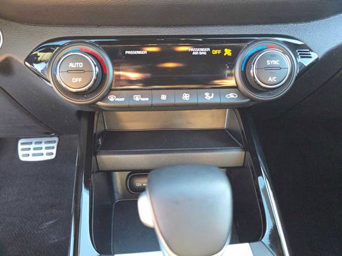 Used 2024 Kia Forte GT-Line image 28