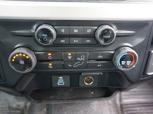 Used 2024 Ford F250 XL w/ XL Chrome Package image 11