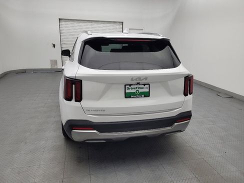Used 2024 Kia Sorento S w/ Panoramic Sunroof Package FWD image 6