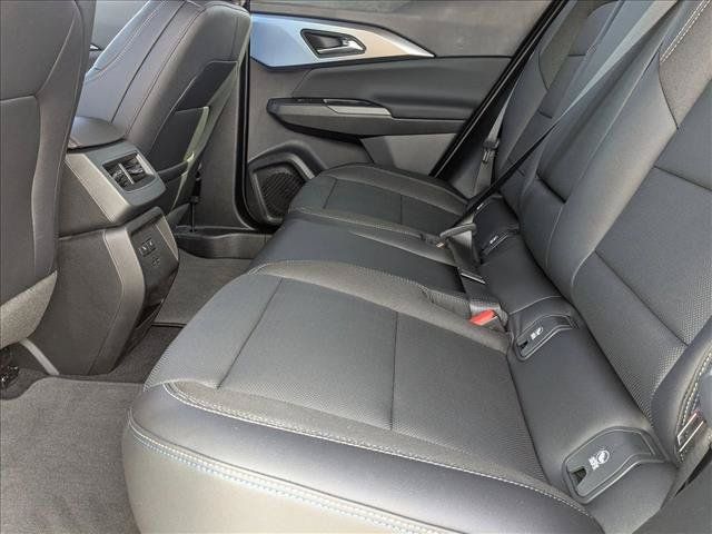 New 2026 Chevrolet Equinox EV LT w/ Convenience Package II AWD/4WD image 15