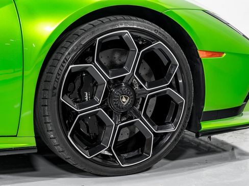 Used 2024 Lamborghini Huracan Tecnica RWD image 45