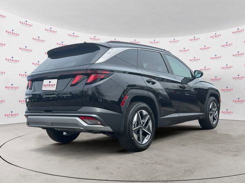 Certified 2025 Hyundai Tucson SEL FWD image 3