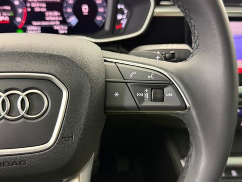 Used 2025 Audi Q3 2.0T Premium w/ Convenience Package image 28