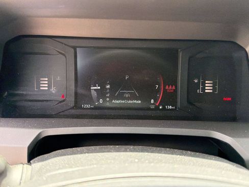 Used 2025 Toyota Tacoma SR5 AWD/4WD image 21