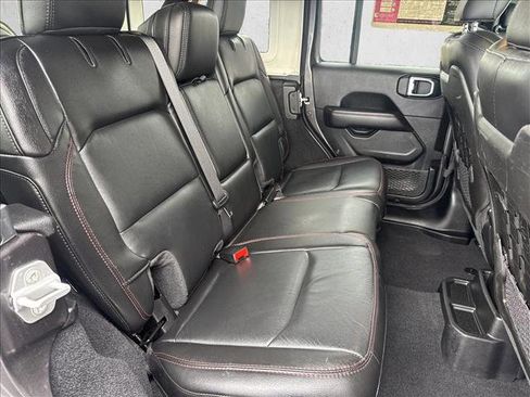 Used 2020 Jeep Wrangler Unlimited Rubicon image 25