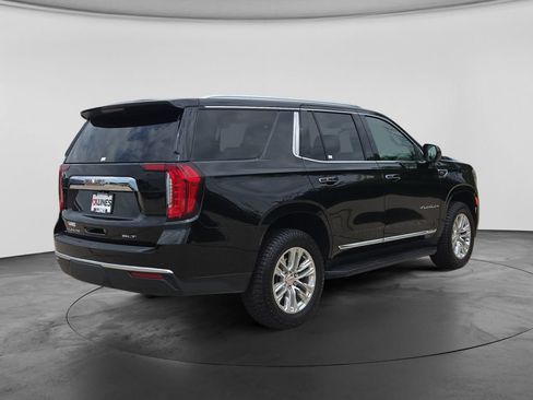 Used 2024 GMC Yukon SLT AWD/4WD image 10