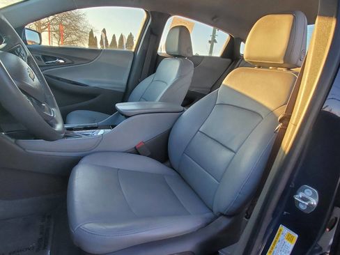 Used 2017 Chevrolet Malibu Premier image 12