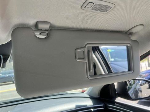 Used 2024 Hyundai Tucson Limited image 32