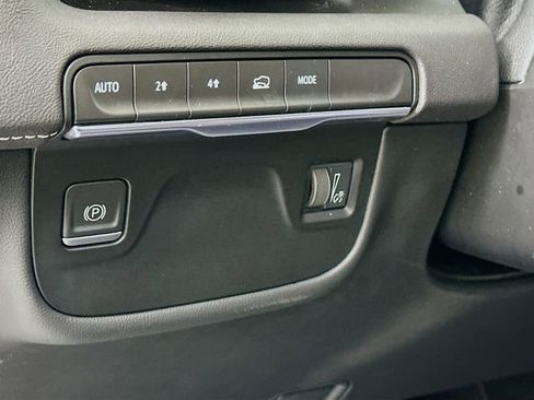 Certified 2023 Cadillac Escalade ESV Premium Luxury w/ LPO, Radiant Package image 11