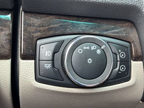 Used 2013 Ford Explorer Limited FWD image 25