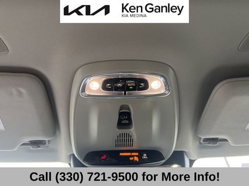 Used 2018 Volvo S90 T6 Inscription w/ Convenience Package image 39