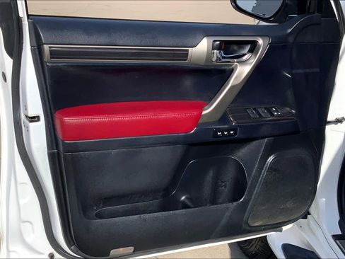 Used 2020 Lexus GX 460 Premium w/ Premium Package image 21