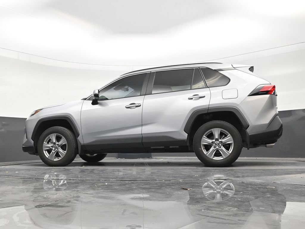 Used 2025 Toyota RAV4 XLE w/ Convenience Package FWD image 20