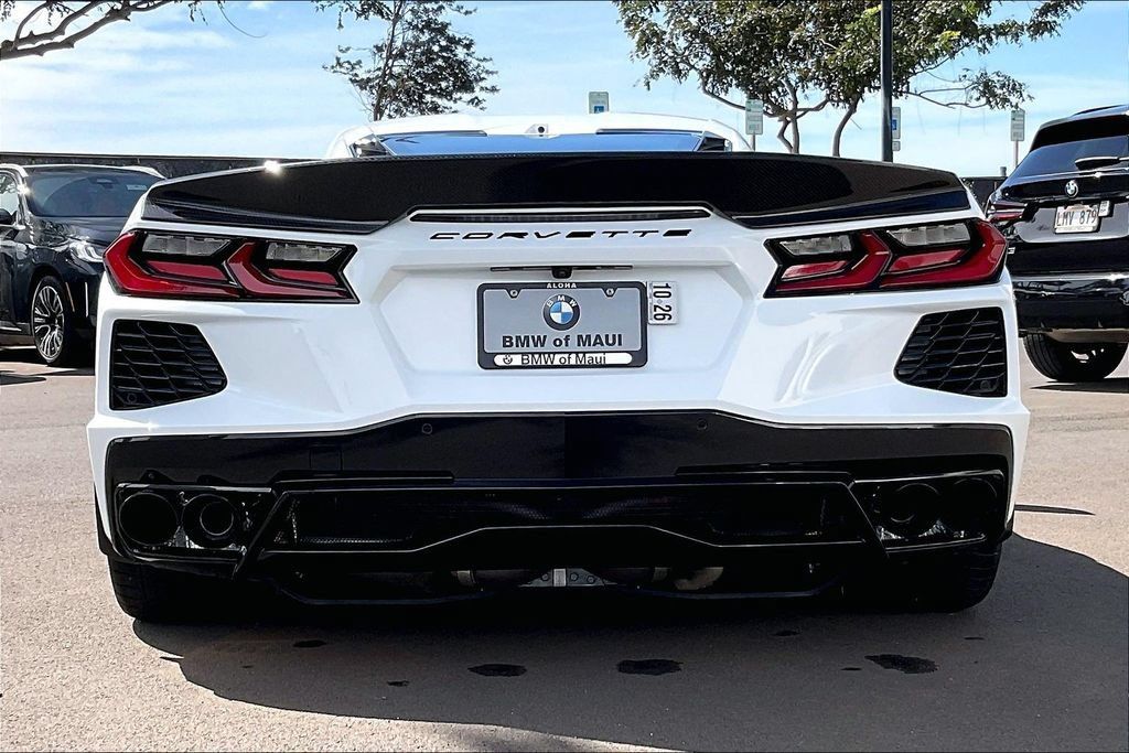 Used 2022 Chevrolet Corvette Stingray Premium Cpe w/ Z51 Performance Package RWD image 4