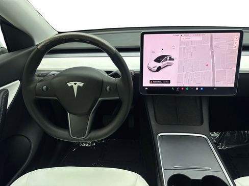 Used 2021 Tesla Model Y Long Range AWD/4WD image 53