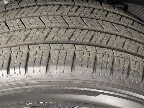 Certified 2023 Jeep Wrangler Unlimited Sahara image 9