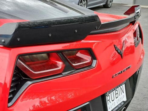 Used 2017 Chevrolet Corvette Stingray Coupe w/ 1LT RWD image 18