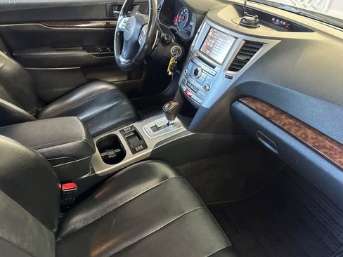 Used 2014 Subaru Legacy 3.6R Limited AWD/4WD image 17