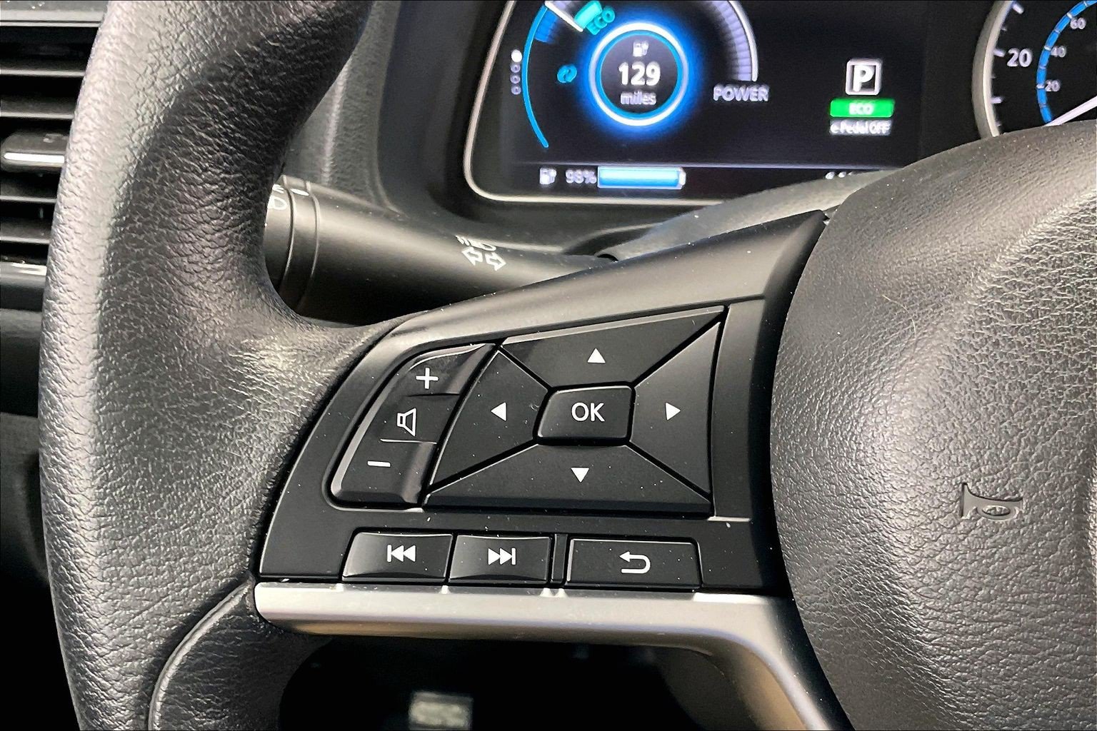 Used 2024 Nissan Leaf S FWD image 20