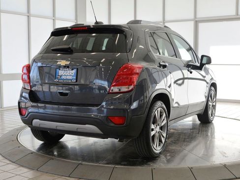 Used 2019 Chevrolet Trax LT w/ Driver Confidence Package image 8