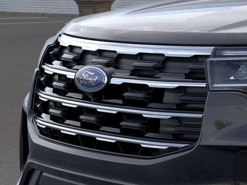 New 2026 Ford Explorer Active w/ Active Comfort Package image 17