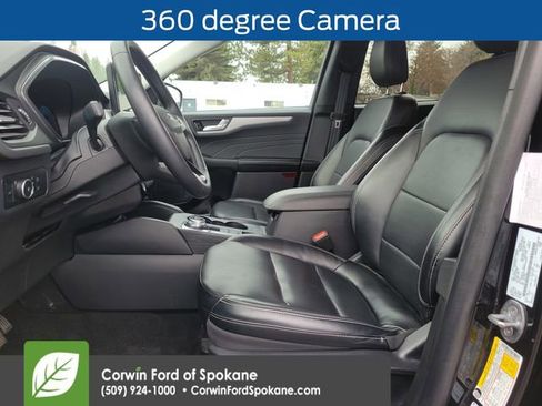 Certified 2024 Ford Escape Platinum image 2