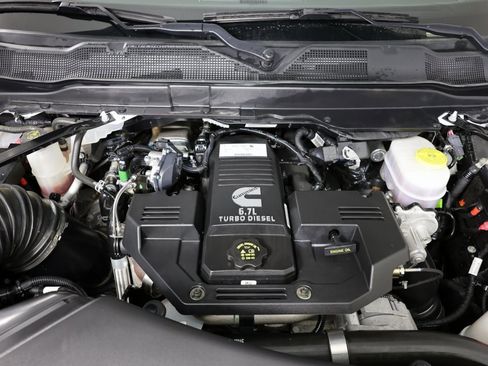 Used 2024 RAM 2500 Laramie w/ Snow Chief Group image 36