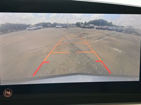 Used 2024 Cadillac XT4 Luxury w/ Cold Weather Package FWD image 14