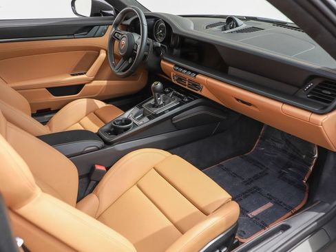 Used 2022 Porsche 911 GT3 RWD image 11