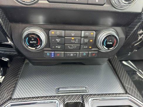 Used 2020 Ford F150 Lariat w/ Equipment Group 502A Luxury AWD/4WD image 41