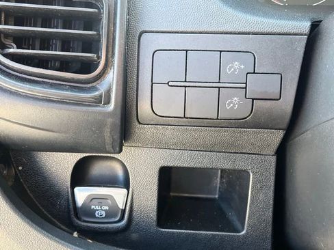 Used 2023 RAM ProMaster 2500 image 17