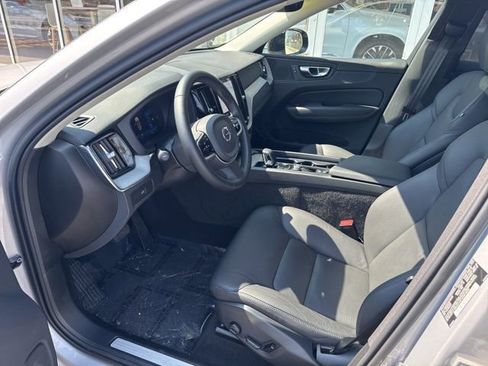 Certified 2025 Volvo XC60 B5 Plus AWD/4WD image 20