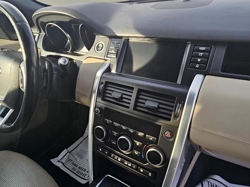 Used 2019 Land Rover Discovery Sport HSE AWD/4WD image 37