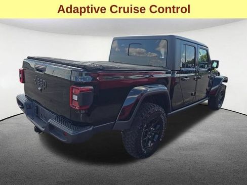 Used 2025 Jeep Gladiator Sport AWD/4WD image 5