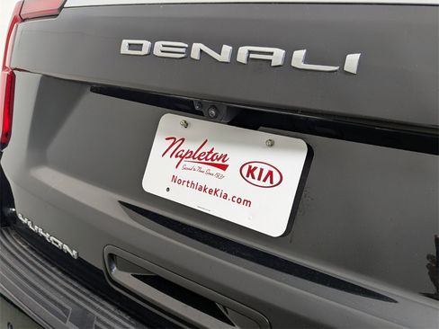 Used 2025 GMC Yukon Denali image 8
