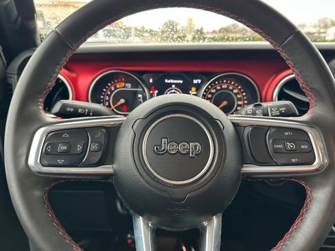 Used 2023 Jeep Wrangler Unlimited Rubicon image 24