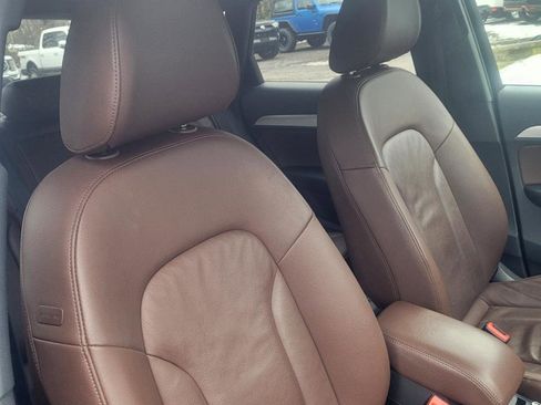 Used 2017 Audi Q3 2.0T Premium Plus w/ Premium Plus Package image 29