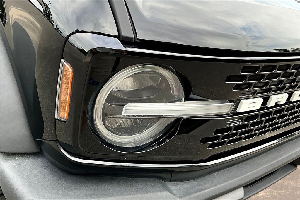 Certified 2022 Ford Bronco Wildtrak AWD/4WD image 33