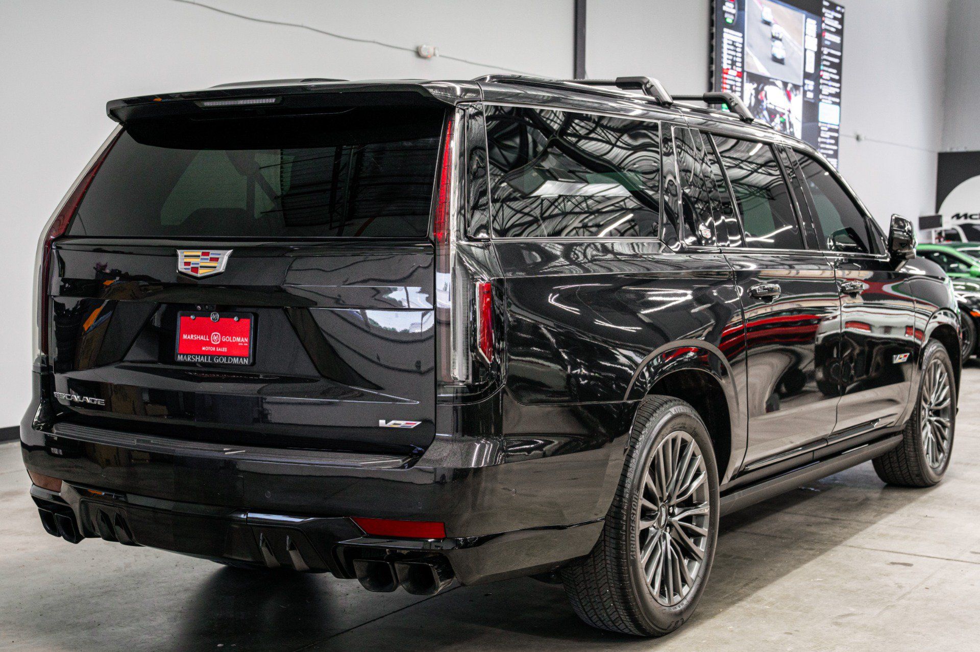 Used 2024 Cadillac Escalade ESV V w/ LPO, Floor Liner Package AWD/4WD image 8